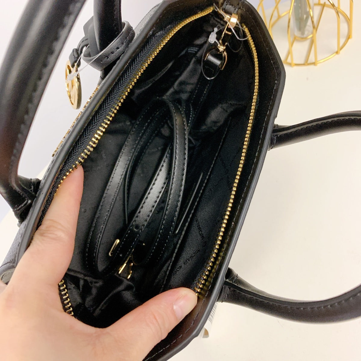 MICHAEL KORS 35F1G4VM2L Avril Small Leather Top-Zip Satchel IN BLACK MICHAEL KORS 35F1G4VM2L Avril Small Leather Top-Zip Satchel IN BLACK
